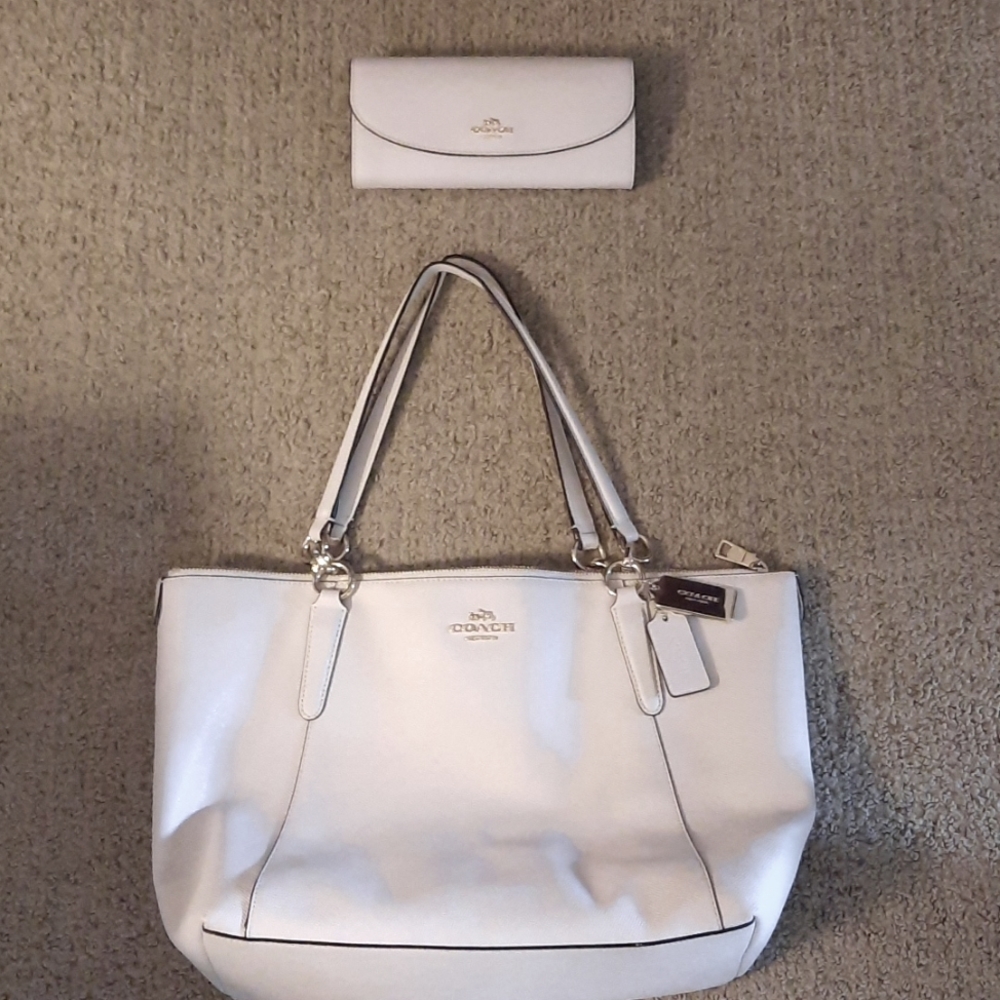 Coach tote purse and wallet